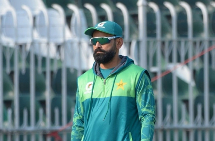 Hafeez ‘disappointed’ by Australia’s tactics ahead of Pakistan Tests