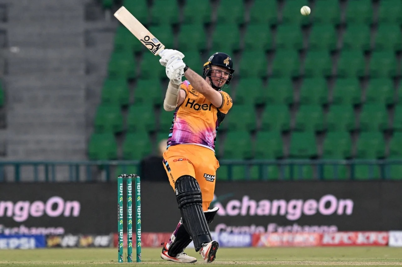 Samad, Bracewell heroics steer Peshawar Zalmi to record win over RawalPindiz