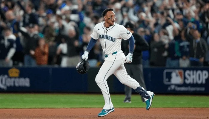 MLB: Seattle Mariners edge past Detroit Tigers to qualify for ALCS